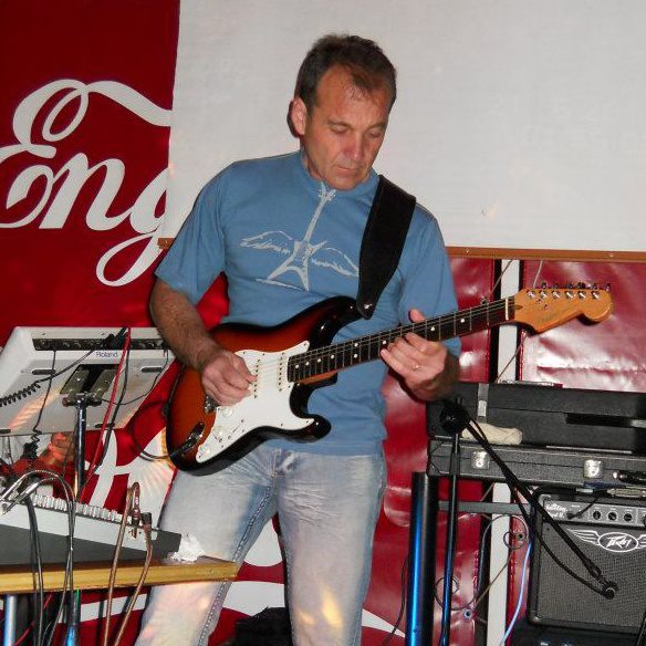 230545_445123098862630_1004397106_n